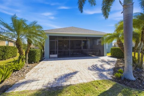 Villa ou maison à vendre à Lakewood Ranch, Floride: 4 chambres, 242.2 m2 № 2105445 - photo 8