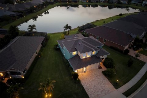 Villa ou maison à vendre à Lakewood Ranch, Floride: 4 chambres, 242.2 m2 № 2105445 - photo 12