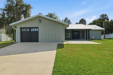 Villa ou maison à Crystal River, Floride 3 chambres, 161.84 m2 № 2342104