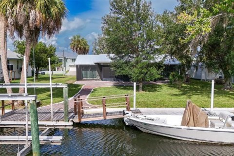 Villa ou maison à vendre à Crystal River, Floride: 3 chambres, 161.84 m2 № 2342104 - photo 6