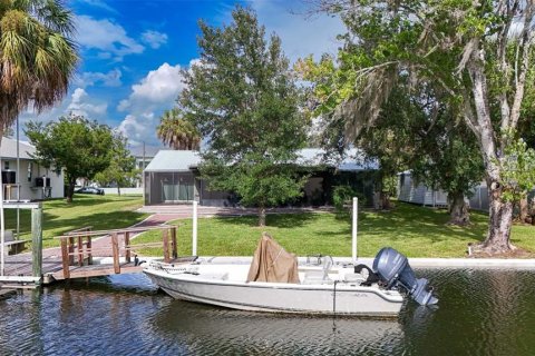 Villa ou maison à vendre à Crystal River, Floride: 3 chambres, 161.84 m2 № 2342104 - photo 5