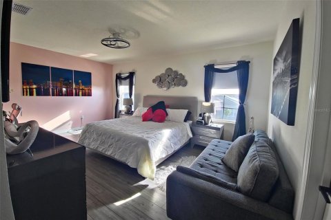 House in Davenport, Florida 5 bedrooms, 234.3 sq.m. № 1818830 - photo 29