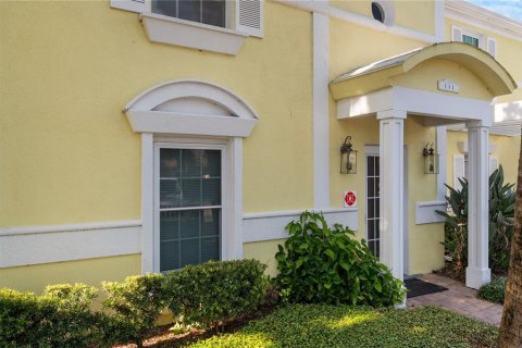 Condo in Saint Petersburg, Florida, 2 bedrooms  № 2304508