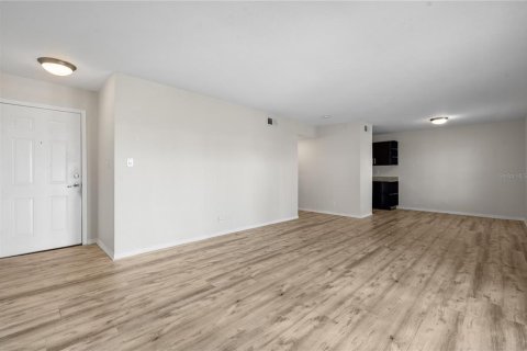 Copropriété à vendre à Saint Petersburg, Floride: 2 chambres, 98.1 m2 № 2304508 - photo 7