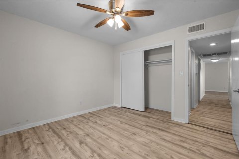 Copropriété à vendre à Saint Petersburg, Floride: 2 chambres, 98.1 m2 № 2304508 - photo 24