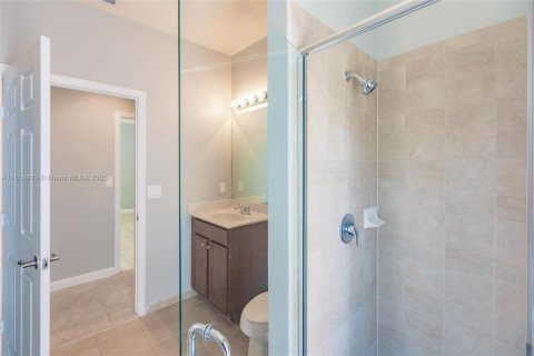 House in Cutler Bay, Florida 5 bedrooms, 270.9 sq.m. № 1920034 - photo 19