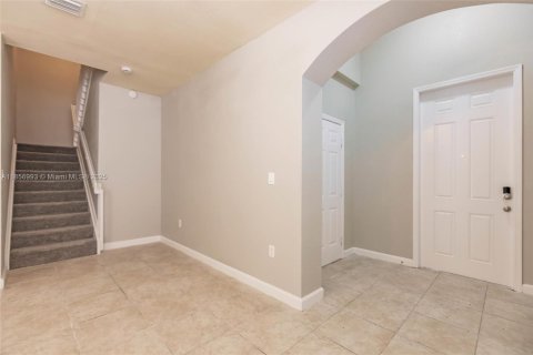 House in Cutler Bay, Florida 5 bedrooms, 270.9 sq.m. № 1920034 - photo 7
