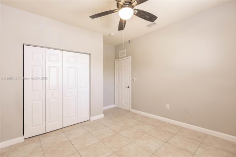 House in Cutler Bay, Florida 5 bedrooms, 270.9 sq.m. № 1920034 - photo 22