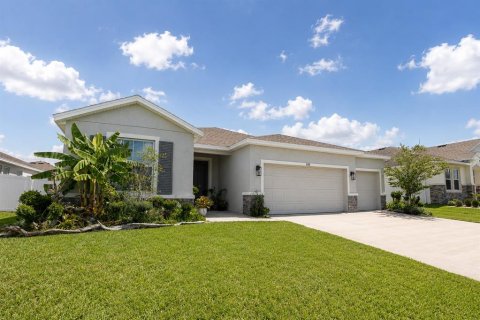 House in Ocala, Florida 4 bedrooms, 237.18 sq.m. № 2221364