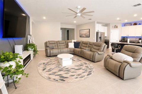 House in Ocala, Florida 4 bedrooms, 237.18 sq.m. № 2221364 - photo 6