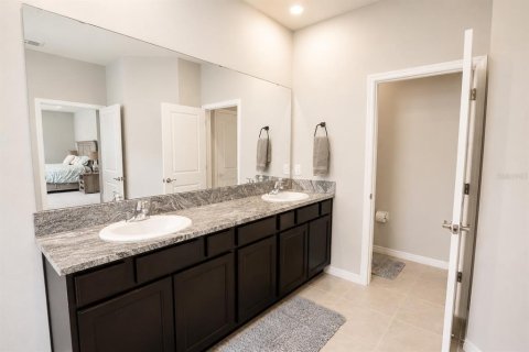 House in Ocala, Florida 4 bedrooms, 237.18 sq.m. № 2221364 - photo 14
