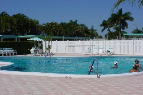 Appartement à louer à West Palm Beach, Floride: 2 chambres, 77.02 m2 № 2242342 - photo 7