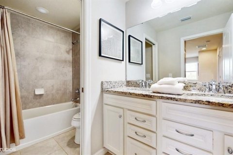 Townhouse in Kissimmee, Florida 5 bedrooms, 210.24 sq.m. № 1777173 - photo 24