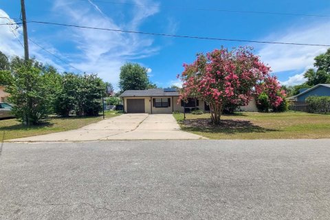 House in Ocala, Florida 3 bedrooms, 142.51 sq.m. № 1807489 - photo 2