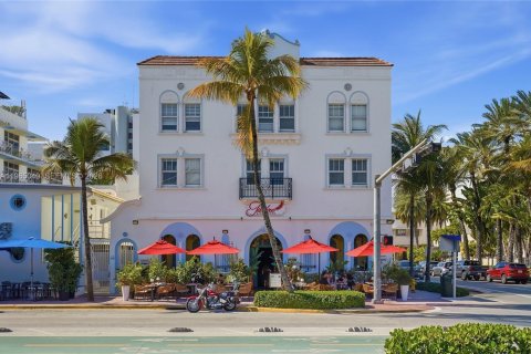 Hôtel, hôtellerie à vendre à Miami Beach, Floride: 1 chambre, 45.34 m2 № 2091195 - photo 2