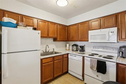 Condo in Tarpon Springs, Florida, 1 bedroom  № 1904635 - photo 4