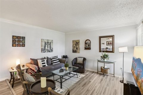 Condo in Tarpon Springs, Florida, 1 bedroom  № 1904635 - photo 15