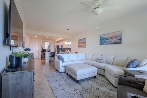 Condo in Bradenton, Florida, 2 bedrooms  № 2216688 - photo 13