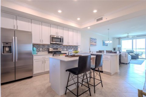 Condo in Bradenton, Florida, 2 bedrooms  № 2216688 - photo 7
