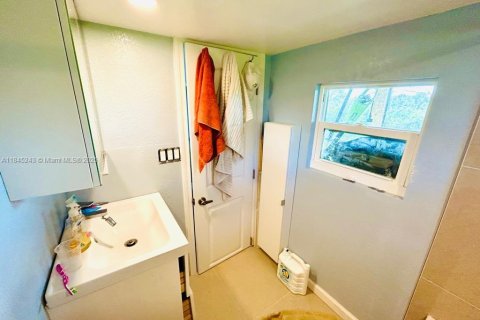 House in LaBelle, Florida 3 bedrooms № 1840968 - photo 13