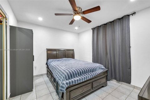 Villa ou maison à vendre à Miami, Floride: 3 chambres, 146.97 m2 № 1973478 - photo 19