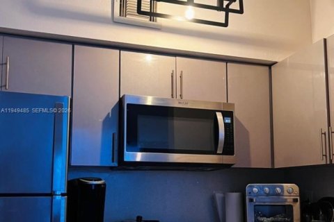 Снять в аренду кондоминиум в Майами-Бич, Флорида 2 спальни, 52.95м2, № 2004978 - фото 5