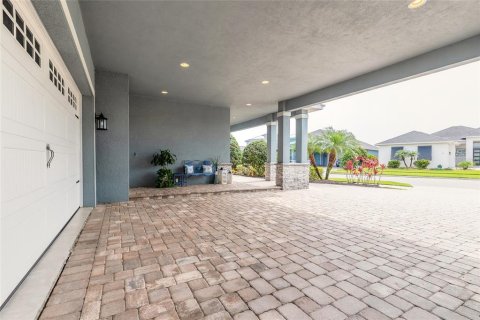 House in New Smyrna Beach, Florida 4 bedrooms, 233.28 sq.m. № 1830100 - photo 20