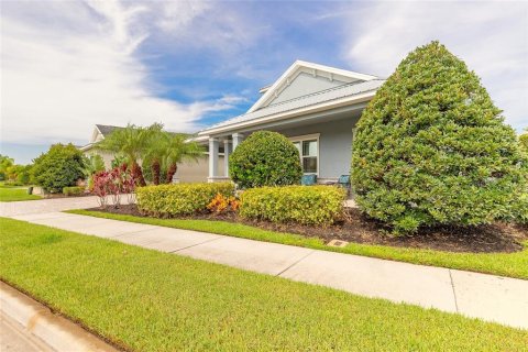 House in New Smyrna Beach, Florida 4 bedrooms, 233.28 sq.m. № 1830100 - photo 18