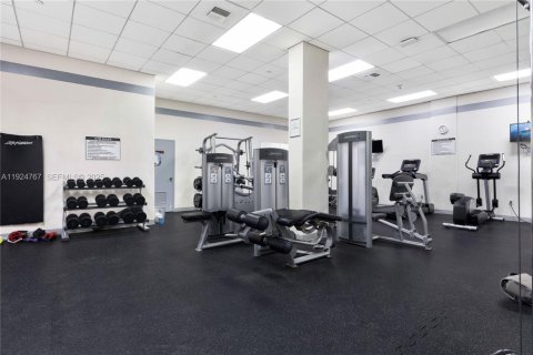 Copropriété à vendre à Miami Beach, Floride: 2 chambres, 122.91 m2 № 1986132 - photo 16