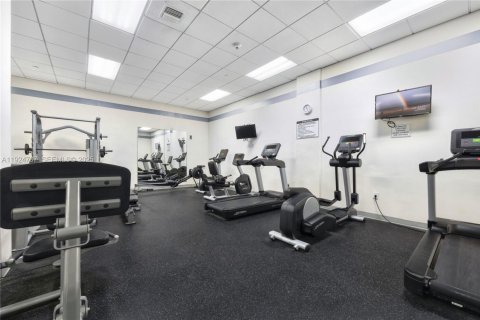 Copropriété à vendre à Miami Beach, Floride: 2 chambres, 122.91 m2 № 1986132 - photo 15