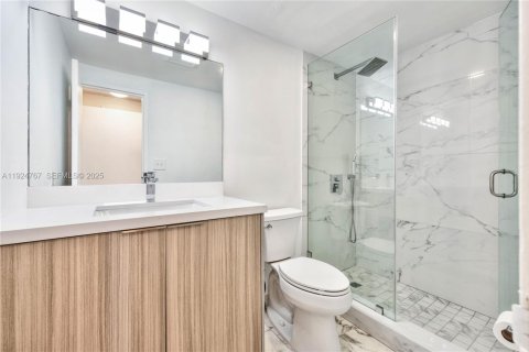 Copropriété à vendre à Miami Beach, Floride: 2 chambres, 122.91 m2 № 1986132 - photo 13