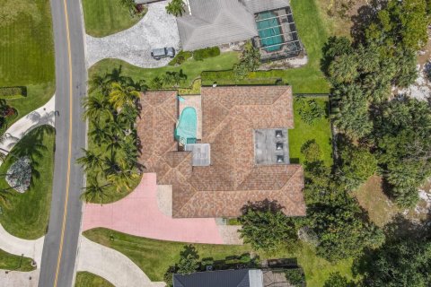Купить виллу или дом в Атлантис, Флорида 3 спальни, 417.04м2, № 1071310 - фото 1