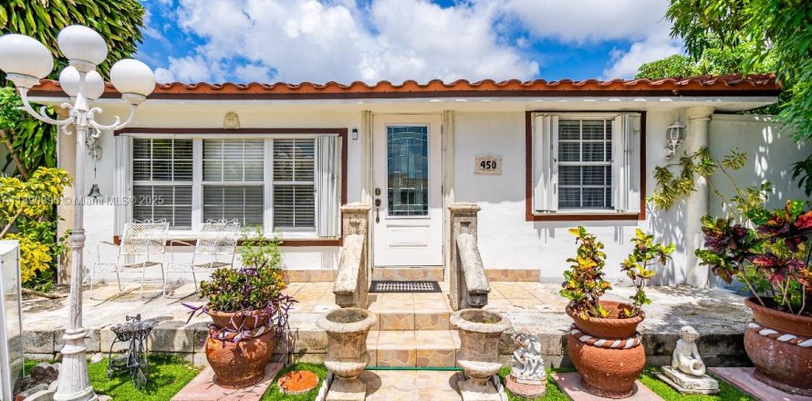 Villa ou maison à Miami, Floride 3 chambres, 185.43 m2 № 1943767