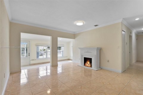 Villa ou maison à louer à Miami, Floride: 3 chambres, 185.43 m2 № 1943767 - photo 7