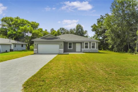 Casa en venta en Citrus Springs, Florida, 4 dormitorios, 169.73 m2 № 1887088 - foto 1