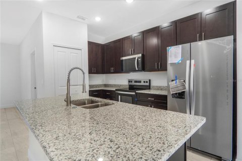 Casa en venta en Citrus Springs, Florida, 4 dormitorios, 169.73 m2 № 1887088 - foto 4