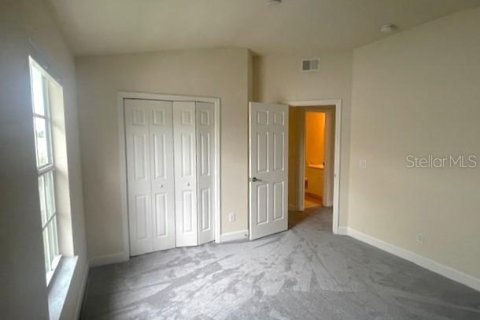 Adosado en alquiler en Saint Petersburg, Florida, 3 dormitorios, 139.35 m2 № 1903994 - foto 13