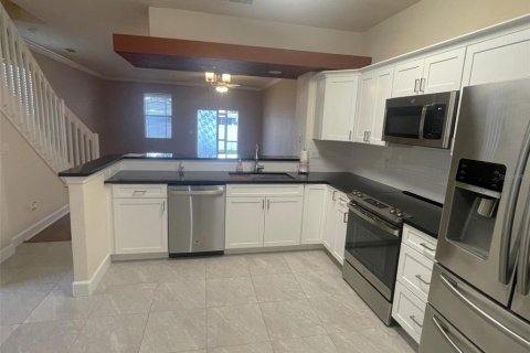 Adosado en alquiler en Saint Petersburg, Florida, 3 dormitorios, 139.35 m2 № 1903994 - foto 7