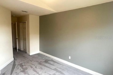 Adosado en alquiler en Saint Petersburg, Florida, 3 dormitorios, 139.35 m2 № 1903994 - foto 15