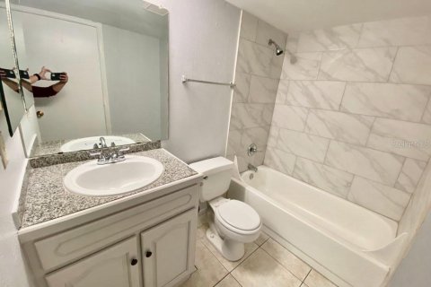 Condo in Orlando, Florida, 2 bedrooms  № 1723530 - photo 9