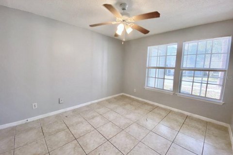 Condo in Orlando, Florida, 2 bedrooms  № 1723530 - photo 8
