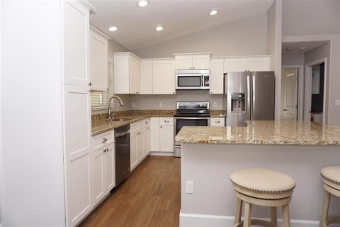 House in Beverly Hills, Florida 3 bedrooms, 148.18 sq.m. № 1540811 - photo 11