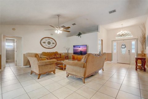 Villa ou maison à vendre à Kissimmee, Floride: 4 chambres, 188.31 m2 № 1804852 - photo 7