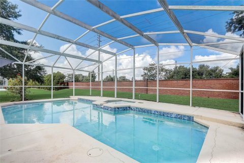 Villa ou maison à vendre à Kissimmee, Floride: 4 chambres, 188.31 m2 № 1804852 - photo 23