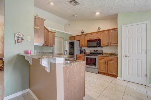 Villa ou maison à vendre à Kissimmee, Floride: 4 chambres, 188.31 m2 № 1804852 - photo 10
