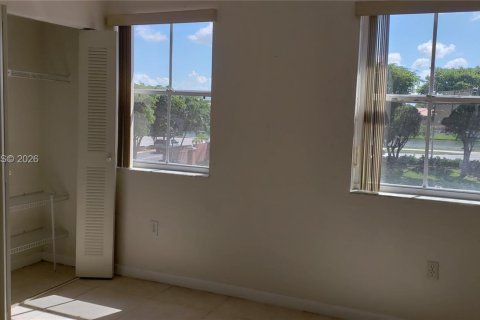 Adosado en alquiler en Miami, Florida, 3 dormitorios, 144.93 m2 № 2008932 - foto 15