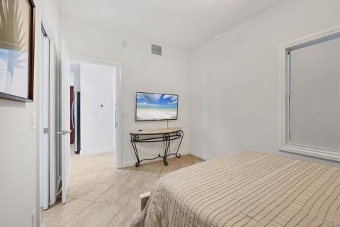 Condominio en alquiler en Lakewood Ranch, Florida, 2 dormitorios, 128.58 m2 № 1812409 - foto 15