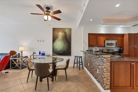 Снять в аренду кондоминиум в Лейквуд Ранч, Флорида 6 комнат, 128.58м2, № 1812409 - фото 6
