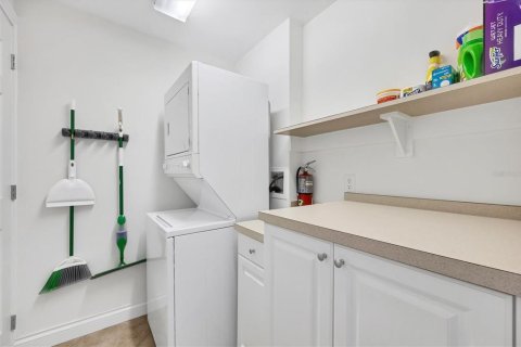 Снять в аренду кондоминиум в Лейквуд Ранч, Флорида 6 комнат, 128.58м2, № 1812409 - фото 20
