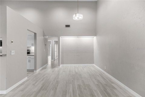 Immobilier commercial à vendre à Ocala, Floride: 8 chambres, 363.53 m2 № 2097827 - photo 10